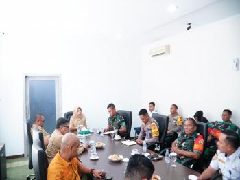 Pj Sekda Kampar Ramlah Pimpin Rapat Persiapan Kunjungan Kerja Komandan Korem 031/WB