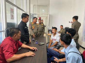 Patroli Rutin, Satpol PP Kampar Tertibkan Pelajar Bolos Sekolah