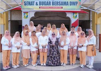 Pemkab Kampar Dukung Program Sehat dan Bugar Dharma Wanita