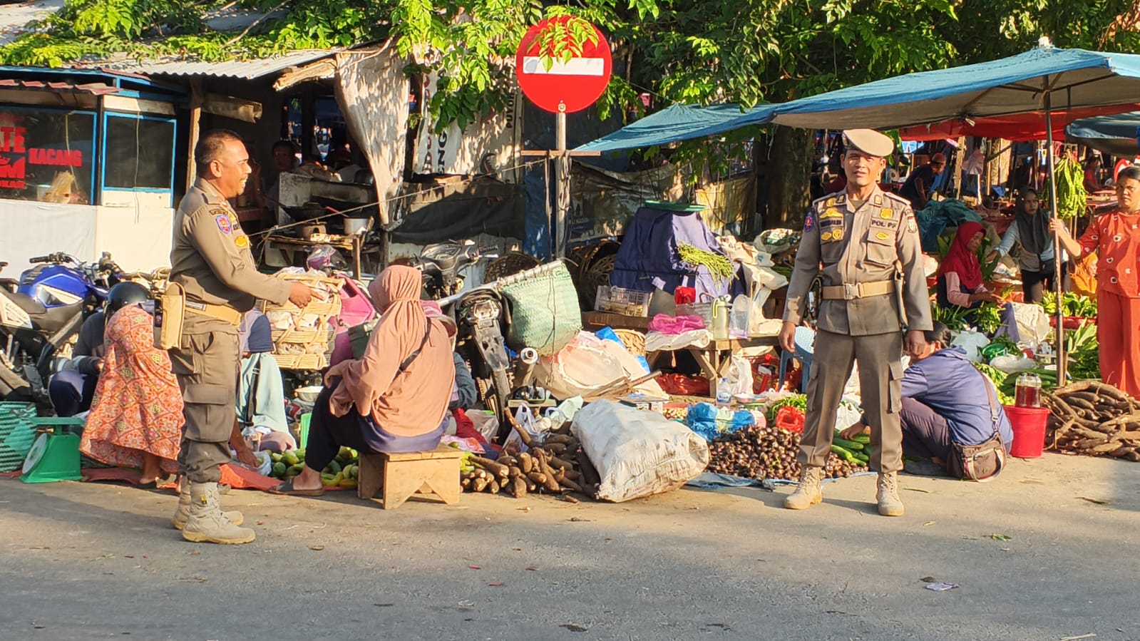 Satpol PP Kampar Intensifkan Penertiban PKL di Kawasan Pasar Inpres