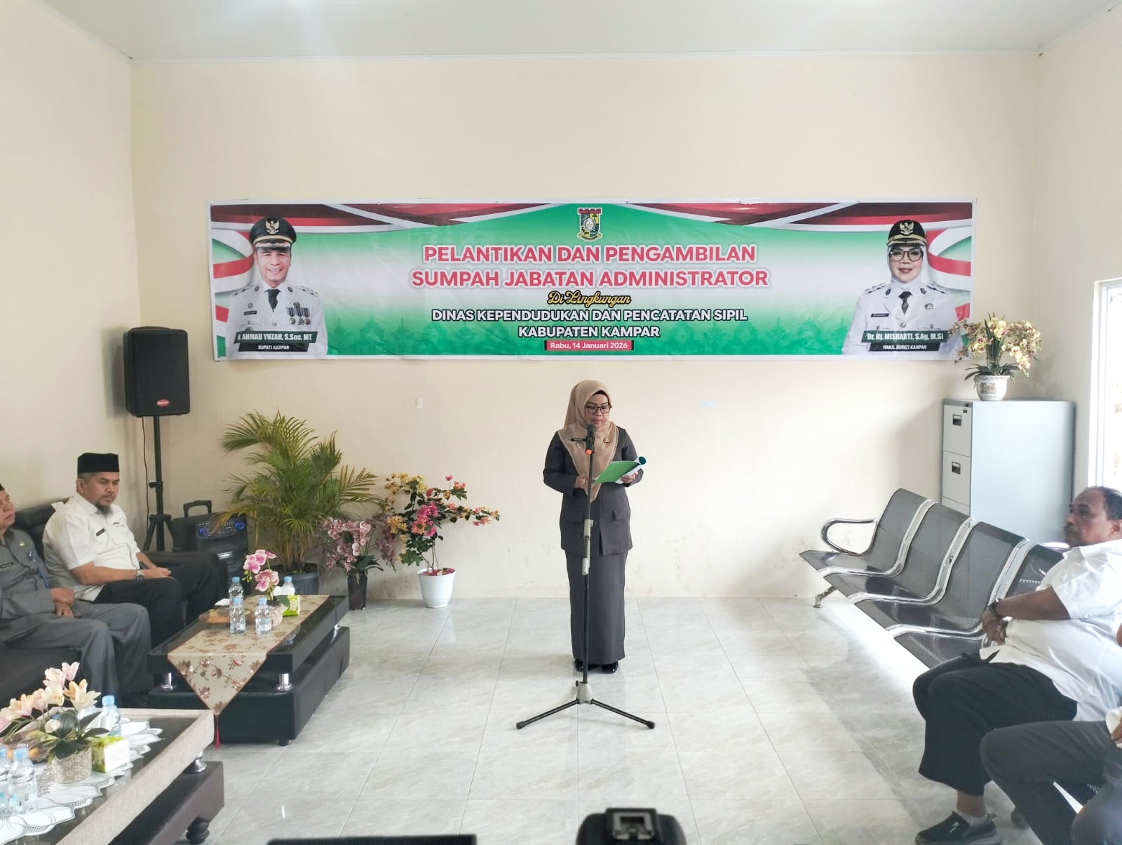 Sekretaris dan Dua Kabid Disdukcapil Kampar Dilantik, Ini Pesan Wabup